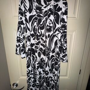Boden Monochrome Floral Long Sleeve Dress